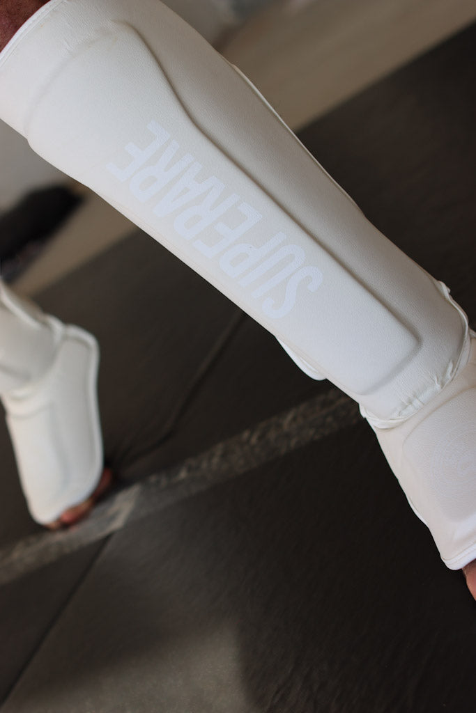Superare V Series Muay Thai Shin Guards
