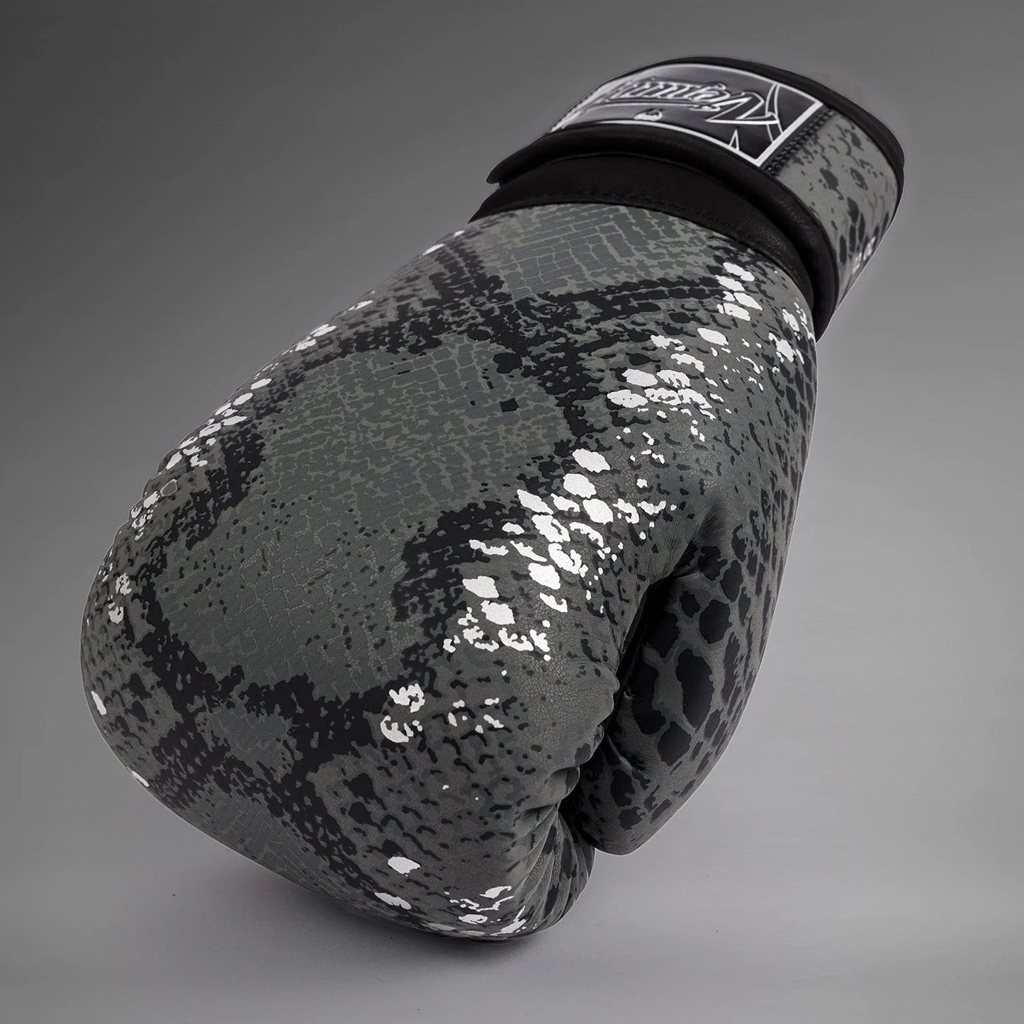 Venum Amazonia Boxing Gloves